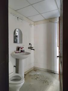 Common Bathroom Image of 1240 Sq.ft 2.5 BHK Apartment / Flat for sale in Paramount Floraville, Sector 137 Noida for Rs. 13500000