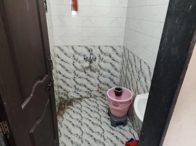 Bathroom Image of 500 Sq.ft 1 BHK Apartment / Flat for rent in Nigdi Pune for Rs. 3725
