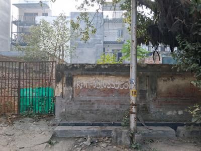 Image of 300 Sq.ft Residential Plot / Land for sale in Sector 105, Noida for Rs. 90000000