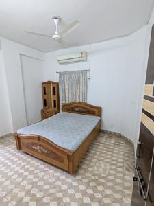 Bedroom Image of 1200 Sq.ft 3 BHK Apartment / Flat for rent in Memnagar Ahmedabad for Rs. 25000