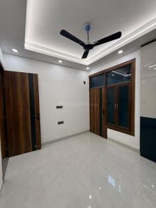 Hall Image of 1050 Sq.ft 2 BHK Apartment / Flat for sale in Sector 76 Noida for Rs. 5000000