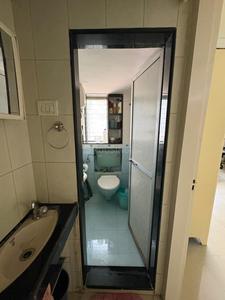Bathroom Image of 1500 Sq.ft 3 BHK Apartment / Flat for sale in Raj Navin Asha CHS, Dadar East Mumbai for Rs. 46000000