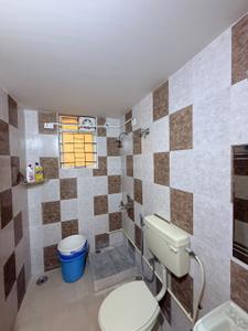 Bathroom Image of 1600 Sq.ft 2 BHK Apartment / Flat for rent in Mana Pristine, Doddakannelli Bengaluru for Rs. 55000