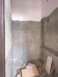 Common Bathroom One Image of 700 Sq.ft 2 BHK Independent House for sale in Mansarovar Park, Bamheta Village Ghaziabad for Rs. 5000000