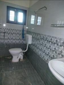 Bathroom Image of 850 Sq.ft 2 BHK Independent House for rent in K R Puram Bengaluru for Rs. 17000