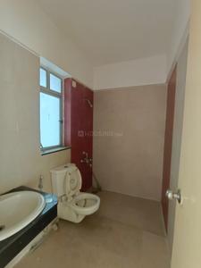 Bathroom Image of 1500 Sq.ft 3 BHK Apartment / Flat for rent in Mahindra Royale, Pimpri Pune for Rs. 55000