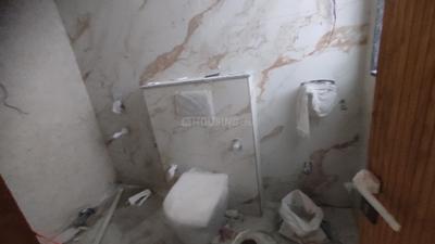 Bathroom Image of 2700 Sq.ft 4 BHK Builder Floor for sale in Safdarjung Enclave New Delhi for Rs. 85000000
