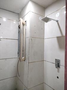 Common Bathroom One Image of 600 Sq.ft 2 BHK Builder Floor for sale in Deenpur New Delhi for Rs. 3700000