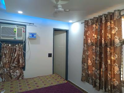 Bedroom Image of 900 Sq.ft 3 BHK Builder Floor for rent in Saluja Luxury Floors, Dwarka Mor New Delhi for Rs. 24000