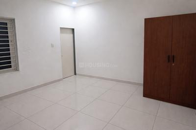 Bedroom Image of 2200 Sq.ft 4 BHK Independent House for rent in Jawahar Nagar Jamnagar for Rs. 30000