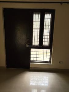 Bedroom Image of 1850 Sq.ft 4 BHK Independent House for rent in Sector 72 Noida for Rs. 40000
