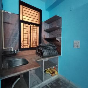 1 RK Independent Builder Floor