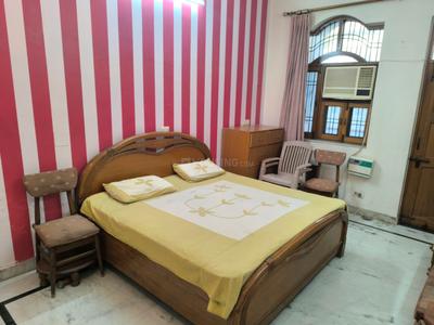 Bedroom Image of 2250 Sq.ft 3 BHK Builder Floor for rent in Sector 9 Faridabad for Rs. 35000