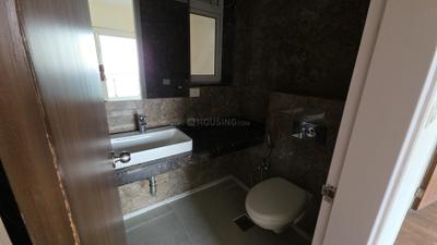 Image of 1000 Sq.ft 2 BHK Apartment / Flat for rent in L And T Crescent Bay, Parel, Mumbai for Rs. 142000