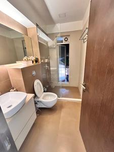 Bathroom Image of 1200 Sq.ft 3 BHK Apartment / Flat for sale in Khar West Mumbai for Rs. 70000000