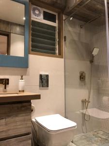 Image of 3900 Sq.ft 5 BHK Apartment / Flat for sale in Seasons Heights, Santacruz West, Mumbai for Rs. 230000000