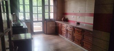 Gallery Cover Image of 2770 Sq.ft 4 BHK Apartment / Flat for rent in CGHS Jan Pratinidhi Apartment, Sector 28 for Rs. 90000