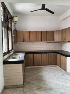 Kitchen Image of 3000 Sq.ft 3 BHK Builder Floor for rent in Sector 17 Gurgaon for Rs. 60000