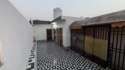 Image of 500 Sq.ft 1 BHK Apartment / Flat for rent in Sector 32, Chandigarh for Rs. 3000