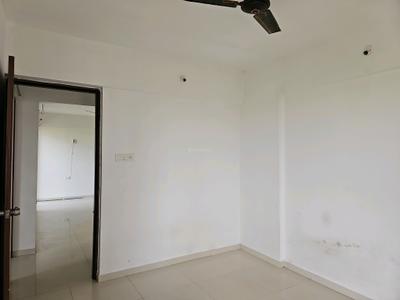 Bedroom Image of 810 Sq.ft 2 BHK Apartment / Flat for rent in Majestique Manhattan, Wagholi Pune for Rs. 19000