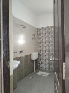 Common Bathroom Image of 2100 Sq.ft 4 BHK Apartment / Flat for rent in CGEWHO Kendriya Vihar, Phi II Greater Noida for Rs. 24000