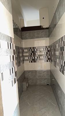 Bathroom Image of 700 Sq.ft 2 BHK Builder Floor for sale in Topsia Kolkata for Rs. 3655000