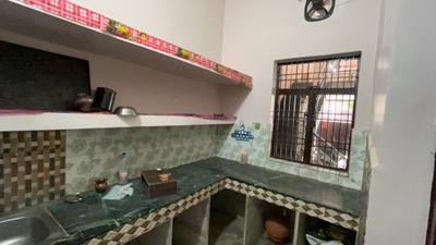 Kitchen Image of 1200 Sq.ft 2 BHK Independent House for rent in Shahganj Agra for Rs. 12000
