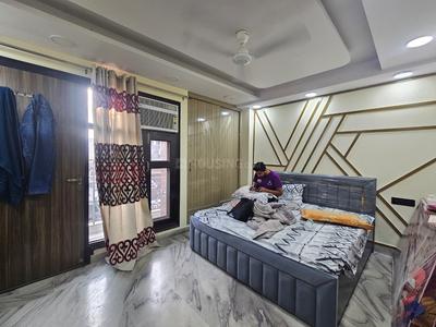 Bedroom Image of 1000 Sq.ft 2 BHK Builder Floor for sale in Ramesh Nagar New Delhi for Rs. 17500000