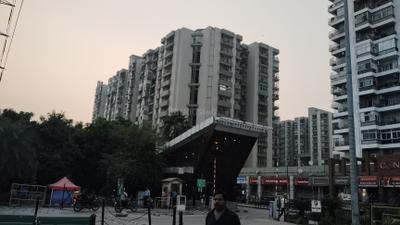 Building Image of 1200 Sq.ft 3 BHK Apartment / Flat for sale in Homes 121, Sector 121 Noida for Rs. 15200000