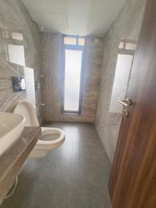 Bathroom Image of 1350 Sq.ft 3 BHK Apartment / Flat for sale in Chembur Mumbai for Rs. 44000000