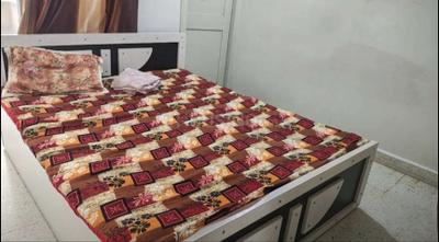 Bedroom Image of 1400 Sq.ft 2 BHK Apartment / Flat for rent in Patel Colony Jamnagar for Rs. 15000
