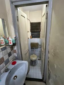 Bathroom Image of 1001 Sq.ft 2 BHK Apartment / Flat for sale in Canada Corner Nashik for Rs. 8500000