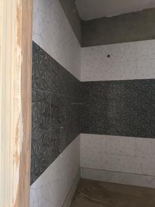 Common Bathroom Image of 900 Sq.ft 3 BHK Builder Floor for sale in DLF Ankur Vihar Ghaziabad for Rs. 3530223