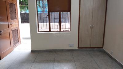 Bedroom Image of 1100 Sq.ft 2 BHK Apartment / Flat for rent in Kirpal Apartments, Patparganj New Delhi for Rs. 30000