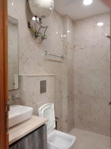 Bedroom One Image of 1000 Sq.ft 2 BHK Builder Floor for sale in Lajpat Nagar New Delhi for Rs. 17000000
