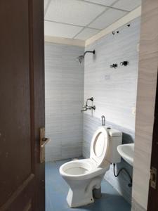 Bedroom One Image of 950 Sq.ft 2 BHK Apartment / Flat for rent in Gardenia Glory, Sector 46 Noida for Rs. 27000