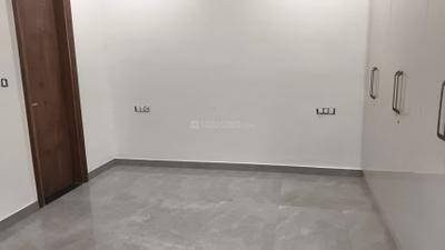 Bedroom Image of 2500 Sq.ft 3 BHK Builder Floor for rent in Sector 108 Noida for Rs. 50000