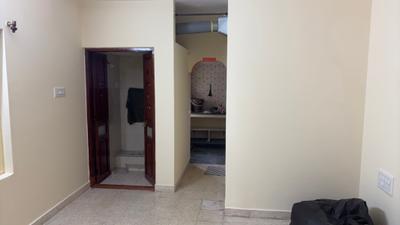 Living Room Image of 600 Sq.ft 1 BHK Independent House for rent in Sanjaynagar Bengaluru for Rs. 16000