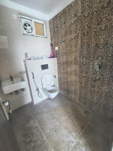 Bathroom Image of 1500 Sq.ft 3 BHK Apartment / Flat for rent in Saket Nagar Kanpur for Rs. 25000