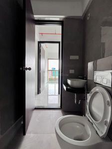 Bathroom Image of 850 Sq.ft 2 BHK Apartment / Flat for sale in Raymond Ten X Habitat Raymond Realty Tower D, Thane West Thane for Rs. 14500000