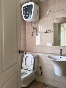 Bedroom Two Image of 1300 Sq.ft 2.5 BHK Apartment / Flat for sale in Shree Vardhman Victoria, Sector 70 Gurgaon for Rs. 16500000