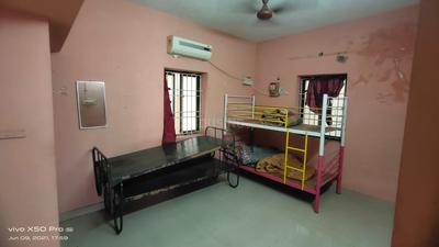 Hall Image of Sai Men&#x27;s PG in Tambaram East, Chennai
