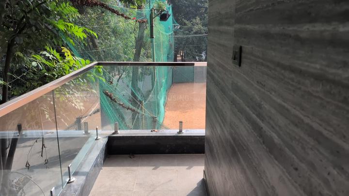 Siri Saphire Bedroom 1