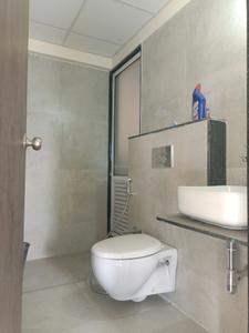 Common Bathroom Image of 680 Sq.ft 1 BHK Apartment / Flat for sale in Siddhi Highland Haven, Thane West Thane for Rs. 8300000