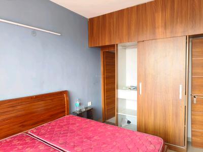 Bedroom Image of 680 Sq.ft 2 BHK Apartment / Flat for rent in Pyramid Elite, Sector 86 Gurgaon for Rs. 27000