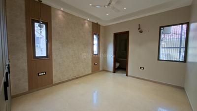 Bedroom Image of 1800 Sq.ft 3 BHK Builder Floor for sale in Kirti Nagar New Delhi for Rs. 36000000