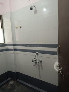 Bathroom Image of 500 Sq.ft 1 BHK Apartment / Flat for rent in Madhavnagar Sangli for Rs. 5500
