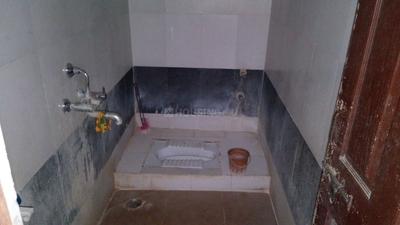 Bathroom Image of 600 Sq.ft 1 BHK Apartment / Flat for rent in Vastu Vihar Sanghvi Residency, Bhicholi Mardana Indore for Rs. 8000