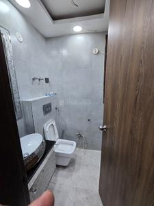 Image of 1600 Sq.ft 3 BHK Builder Floor for sale in Laxmi Nagar, New Delhi for Rs. 16000000