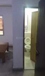 Bathroom Image of 749 Sq.ft 2 BHK Apartment / Flat for sale in Airport Gate no. 1 Kolkata for Rs. 3200000